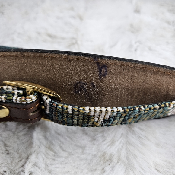 Floral Tapestry Satchel with Brown Accents - Picture 2 of 16